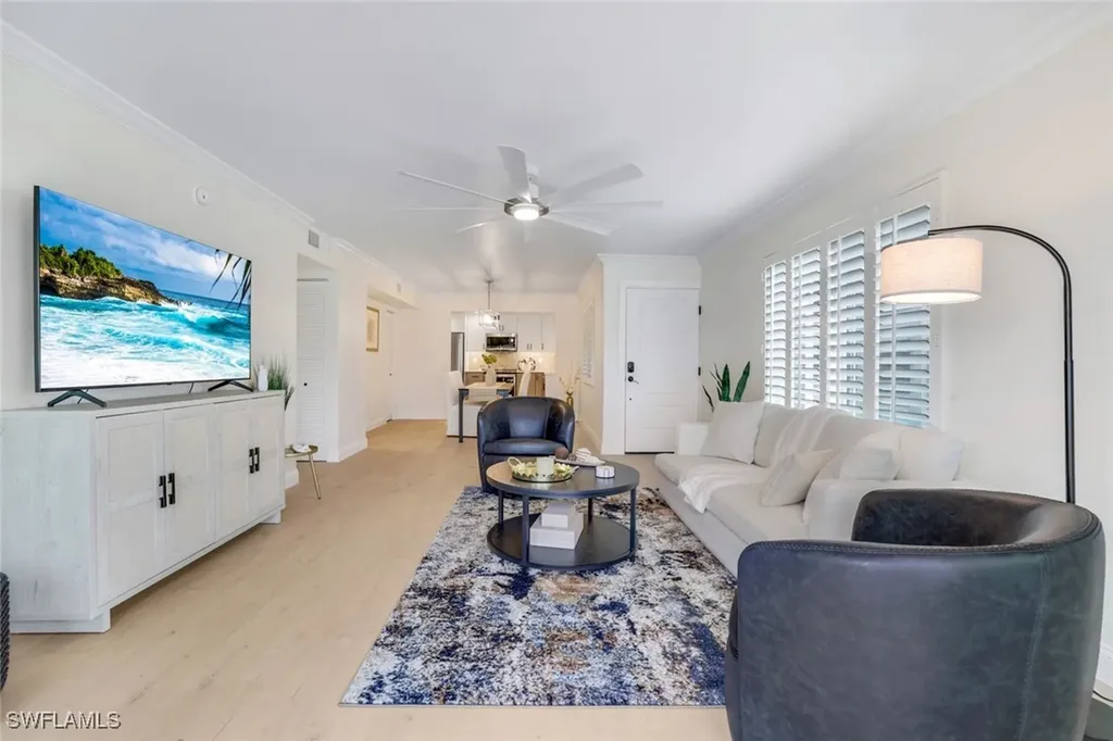 4150 Crayton Road Naples FL 34103