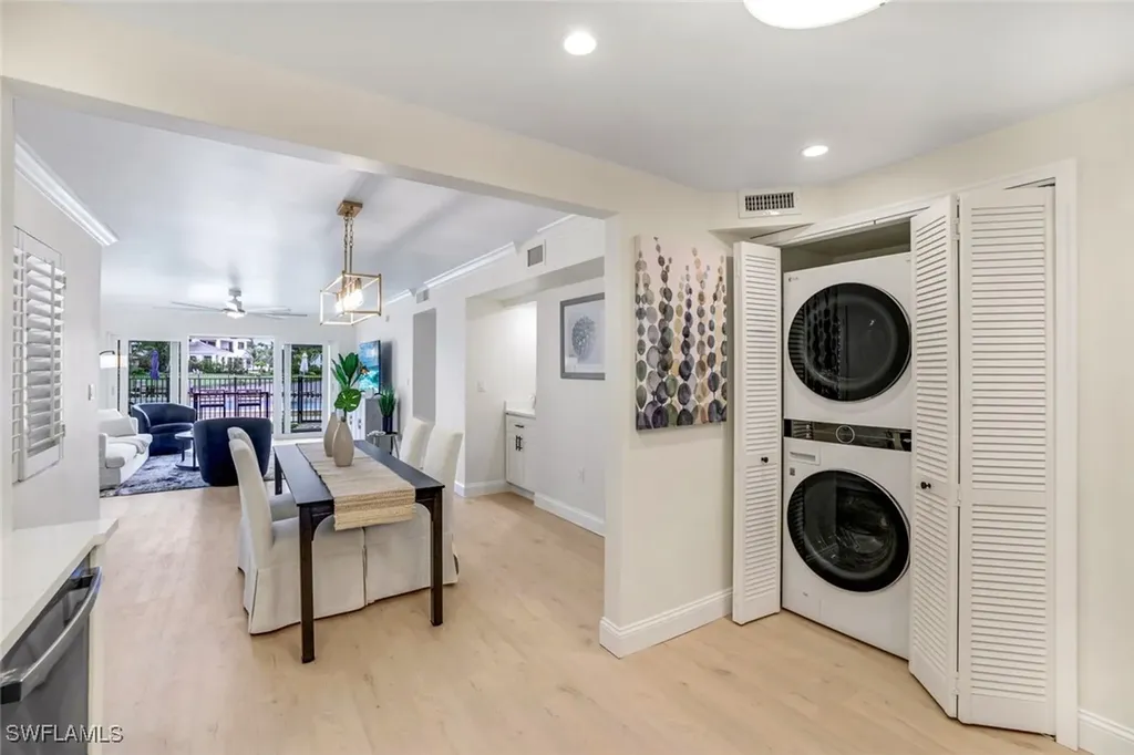 4150 Crayton Road Naples FL 34103