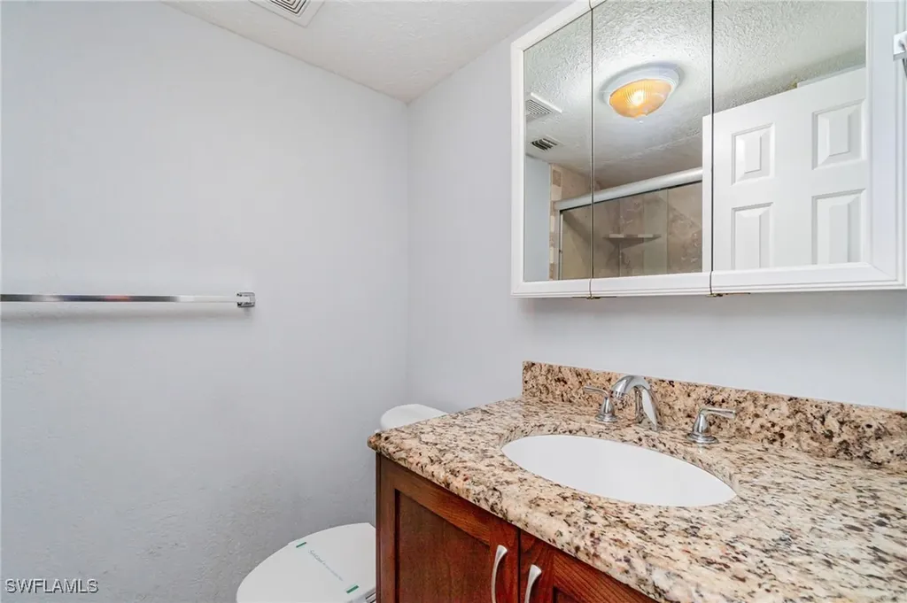 4605 Bayshore Drive Naples FL 34112