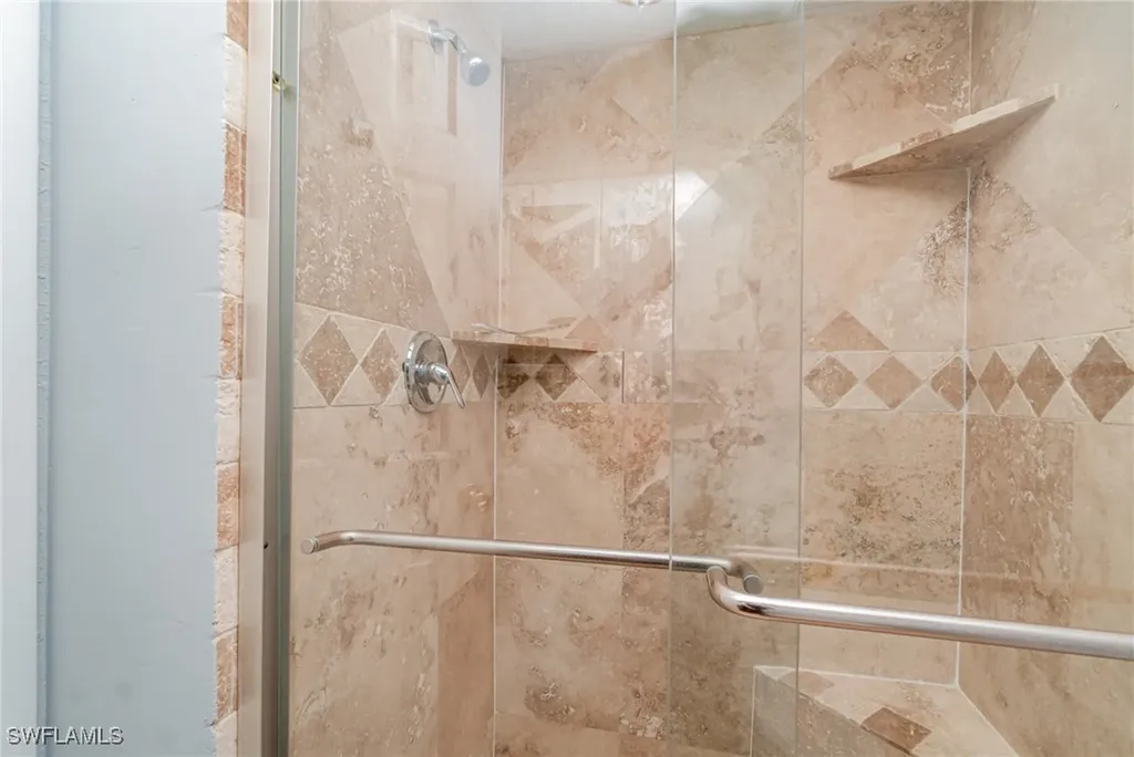 4605 Bayshore Drive Naples FL 34112