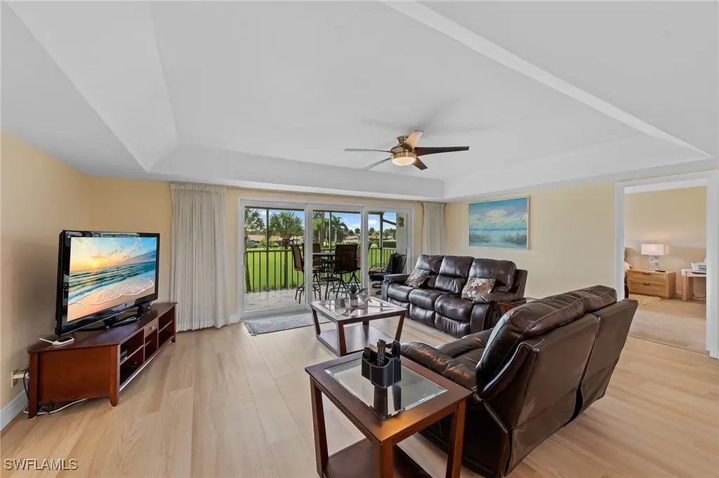 272 Winners Circle Naples FL 34112