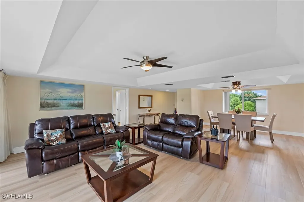 272 Winners Circle Naples FL 34112