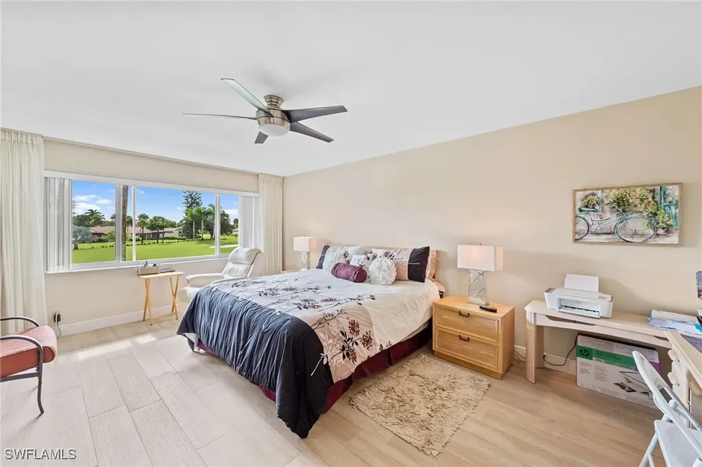 272 Winners Circle Naples FL 34112