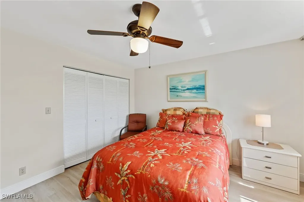 272 Winners Circle Naples FL 34112