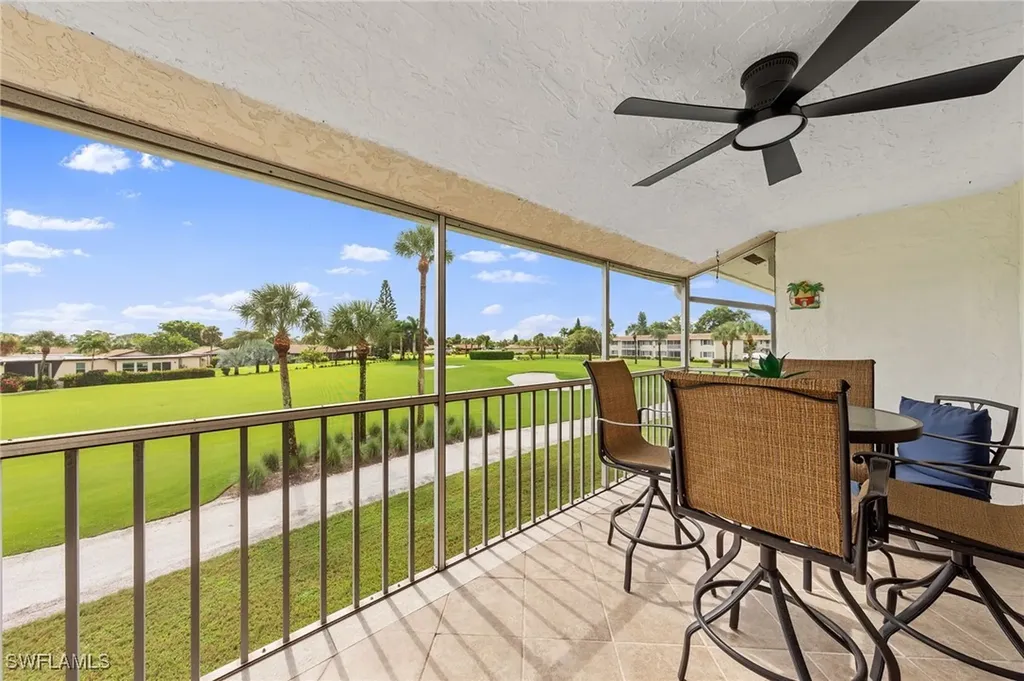 272 Winners Circle Naples FL 34112