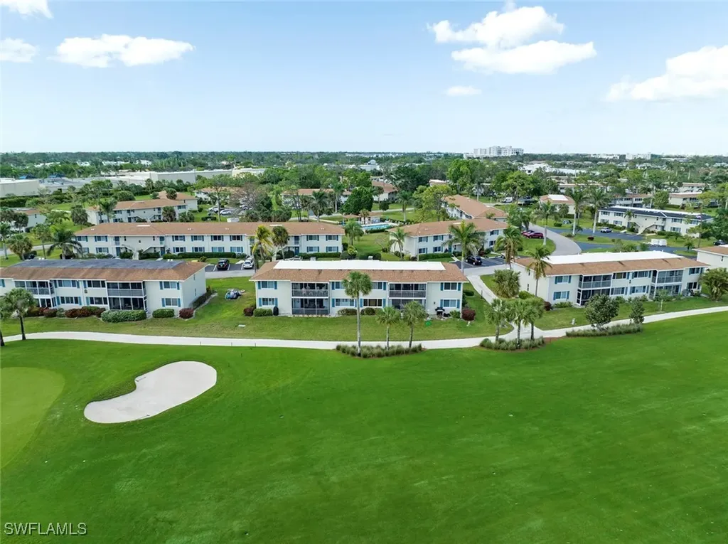 272 Winners Circle Naples FL 34112