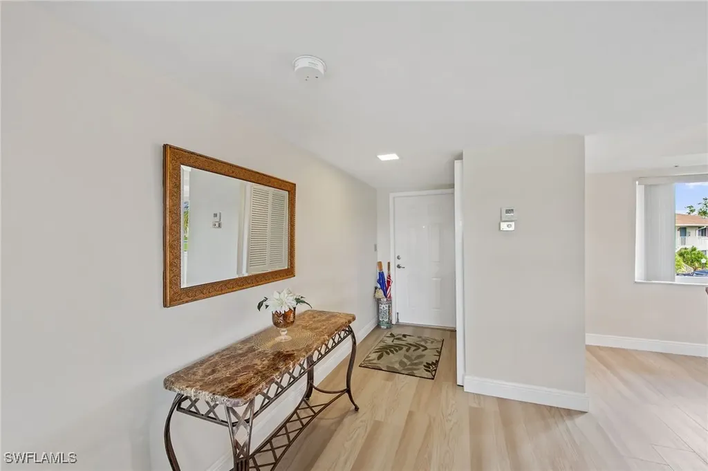 272 Winners Circle Naples FL 34112