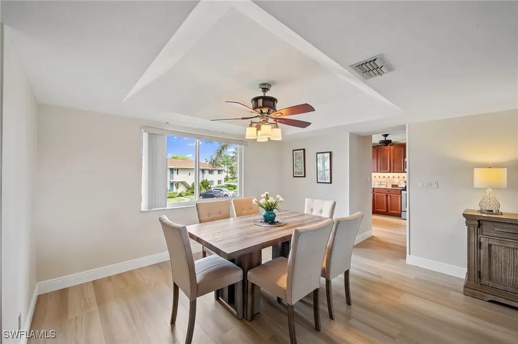 272 Winners Circle Naples FL 34112