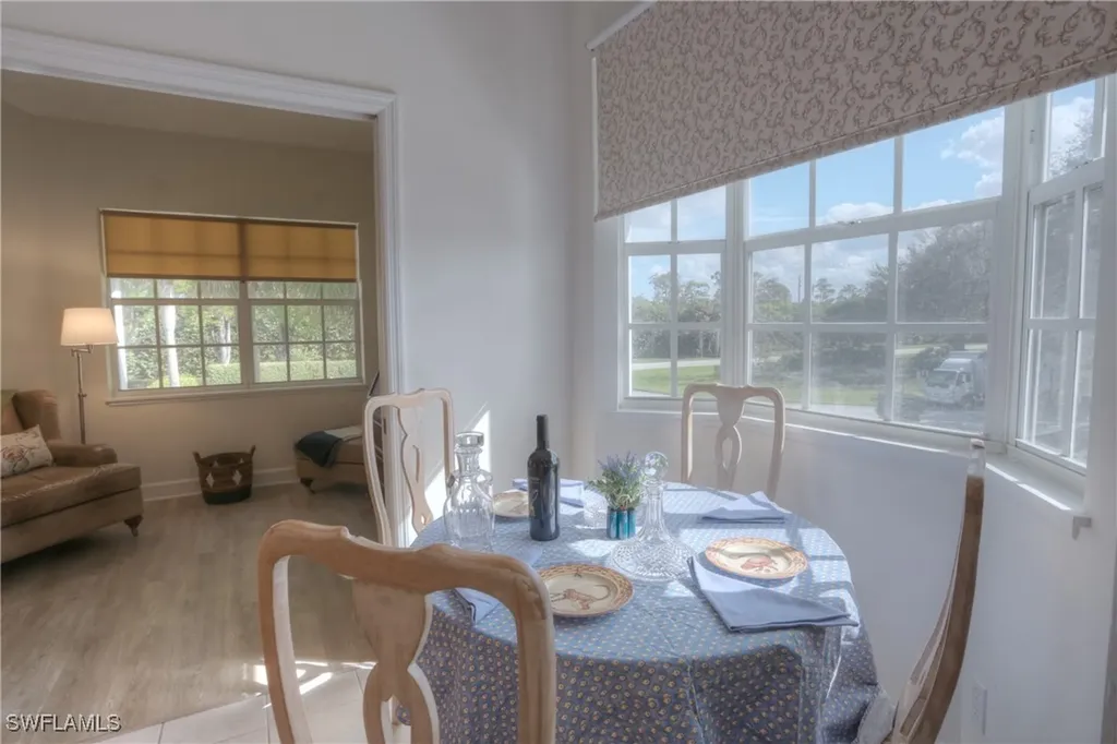 486 Edgemere Way E Naples FL 34105