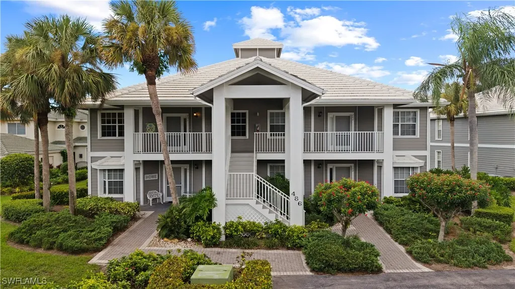 486 Edgemere Way E Naples FL 34105