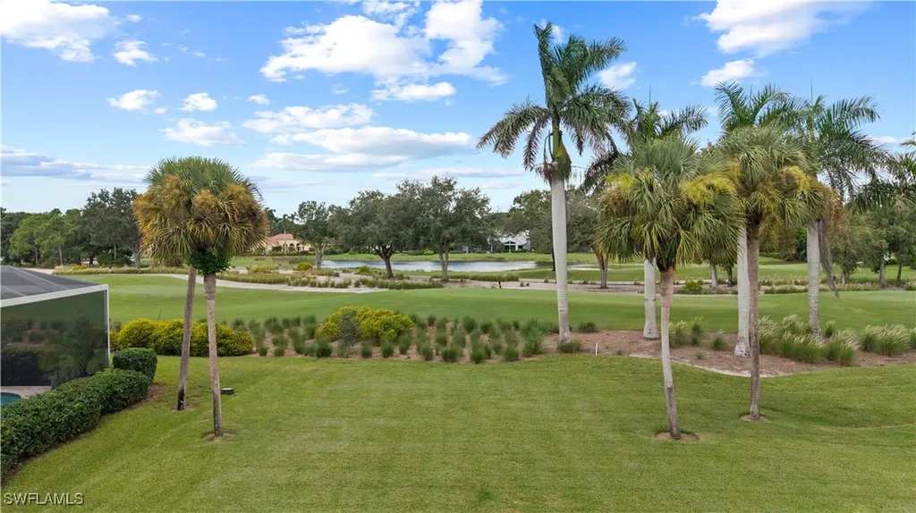 486 Edgemere Way E Naples FL 34105