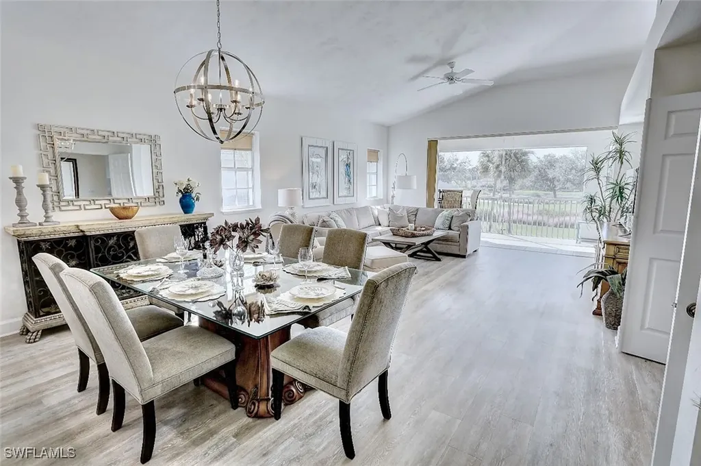 486 Edgemere Way E Naples FL 34105