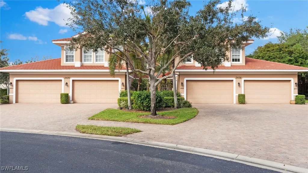 7876 Hawthorne Drive Naples FL 34113
