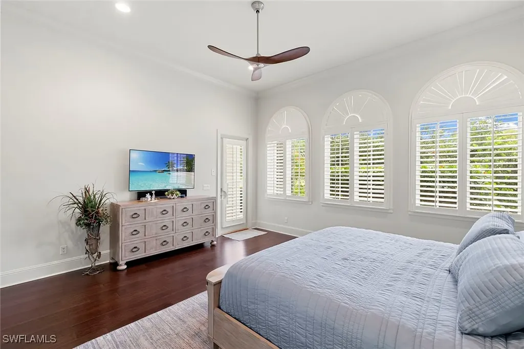 2896 Tiburon Boulevard E Naples FL 34109