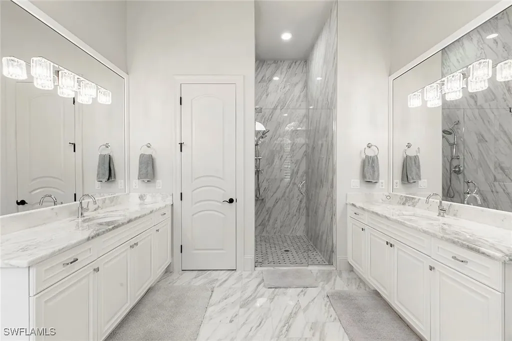 2896 Tiburon Boulevard E Naples FL 34109