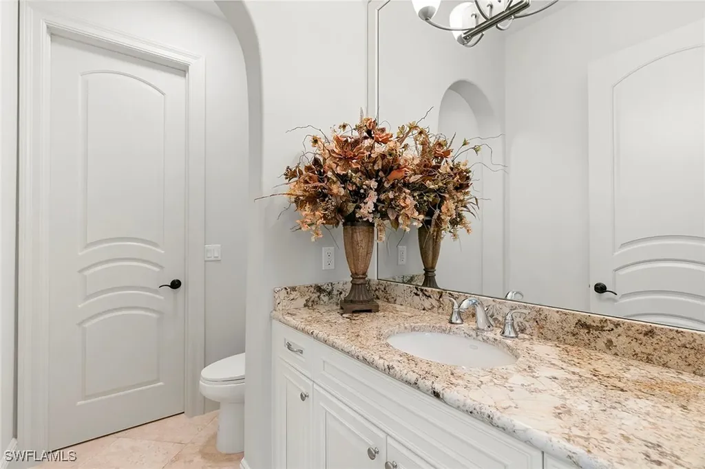 2896 Tiburon Boulevard E Naples FL 34109