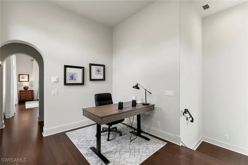 2896 Tiburon Boulevard E Naples FL 34109