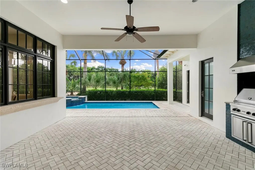 2896 Tiburon Boulevard E Naples FL 34109