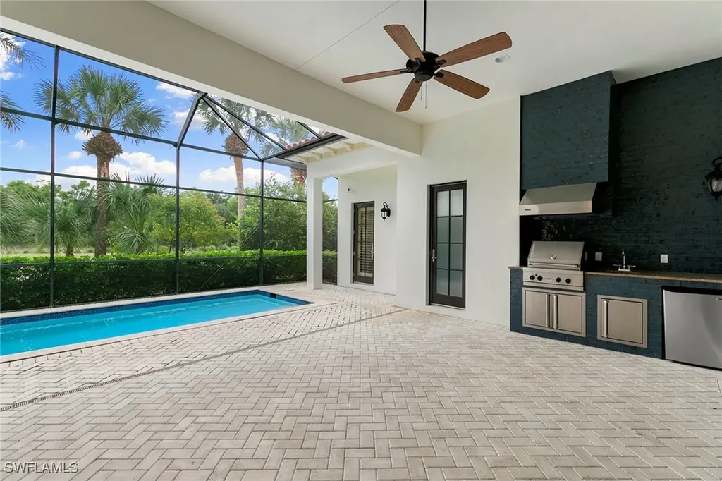 2896 Tiburon Boulevard E Naples FL 34109