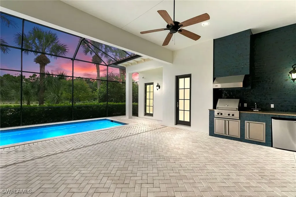2896 Tiburon Boulevard E Naples FL 34109