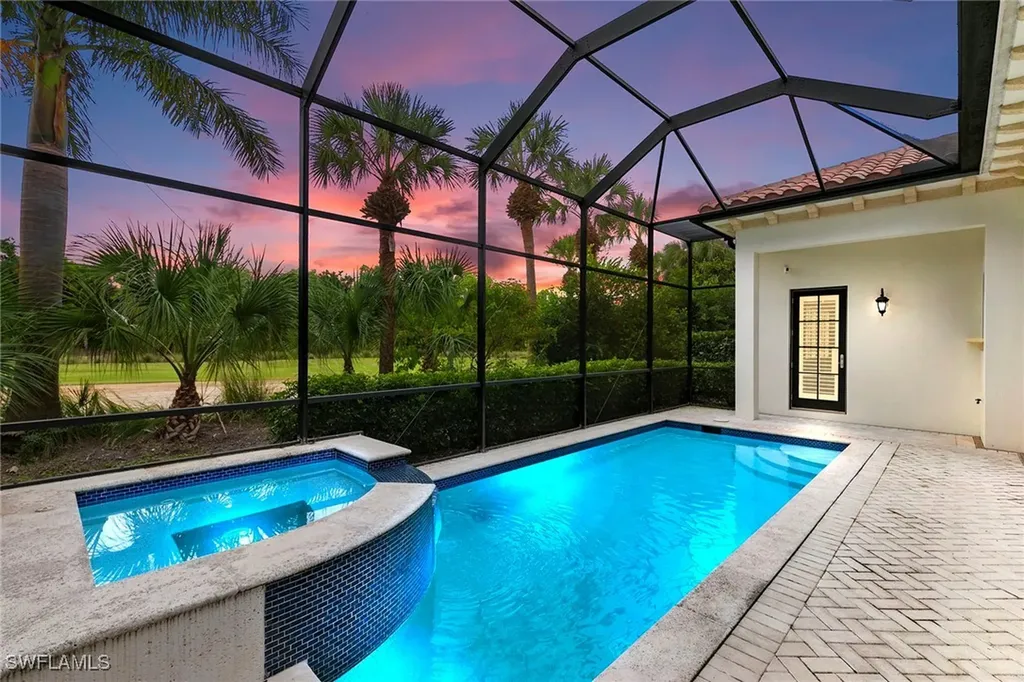 2896 Tiburon Boulevard E Naples FL 34109