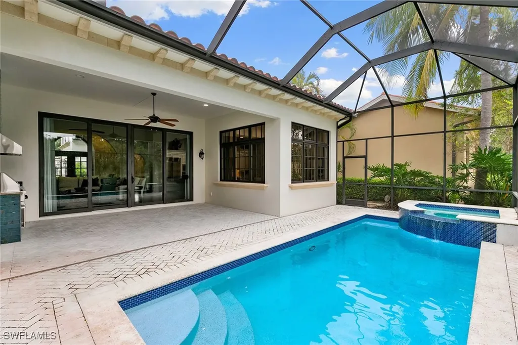 2896 Tiburon Boulevard E Naples FL 34109