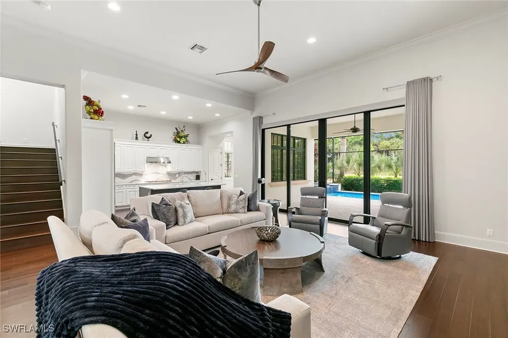 2896 Tiburon Boulevard E Naples FL 34109