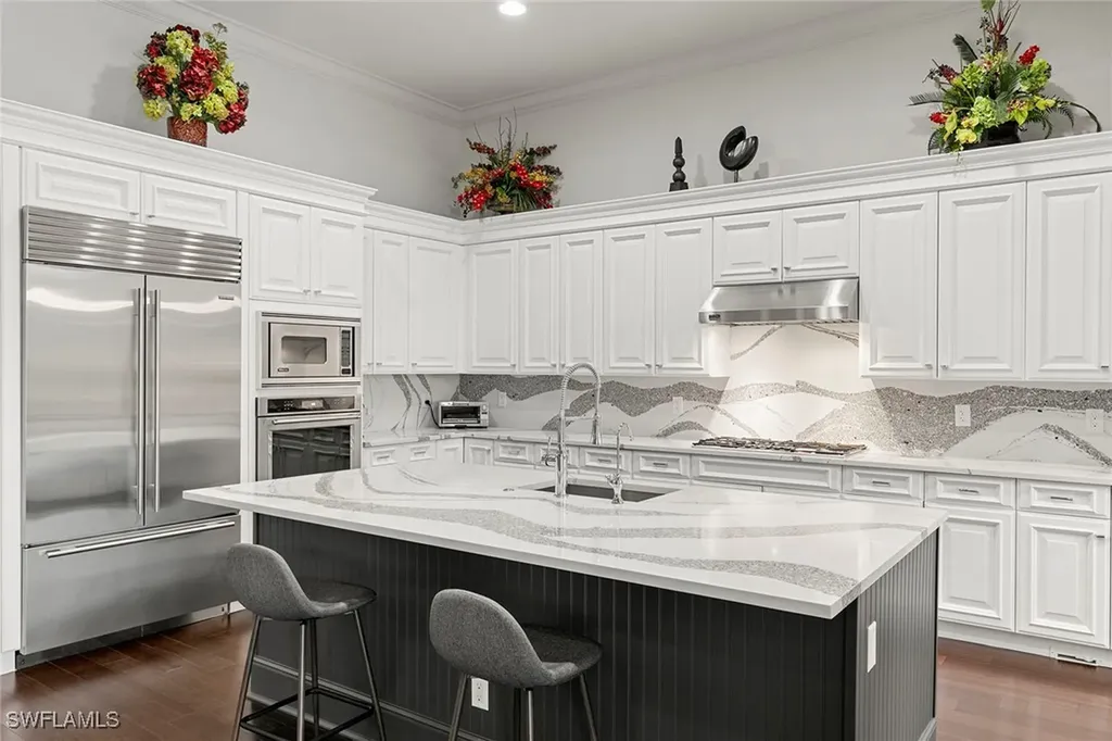 2896 Tiburon Boulevard E Naples FL 34109