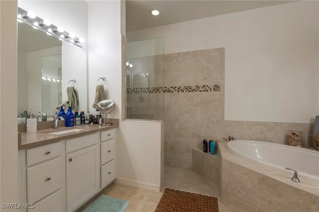 4675 Winged Foot Court Naples FL 34112