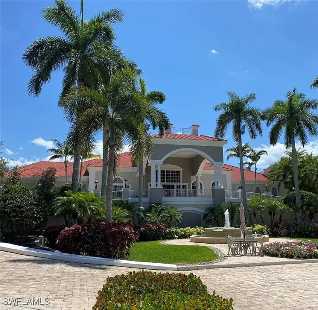 4675 Winged Foot Court Naples FL 34112