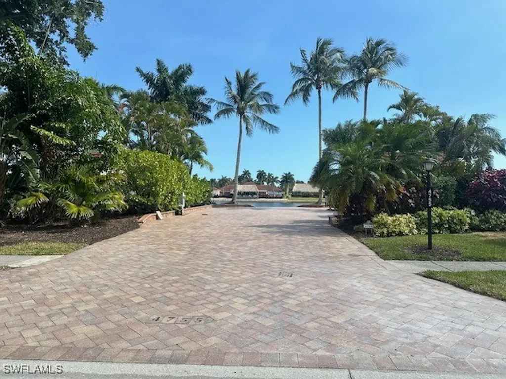 4755 Southern Breeze Drive Naples FL 34114