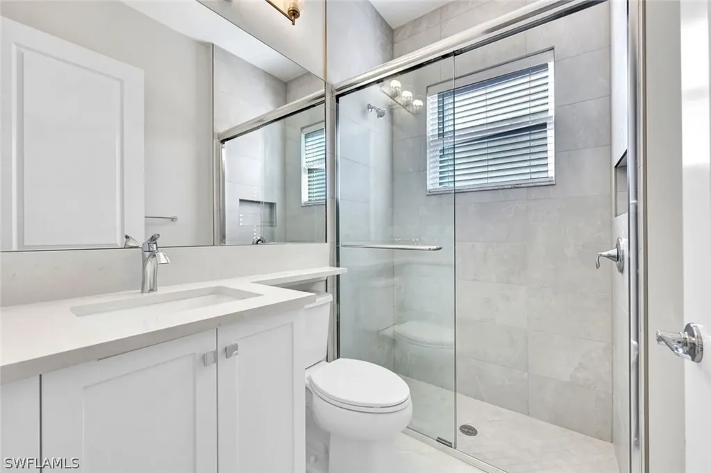 2440 Cambridge Way Naples FL 34112