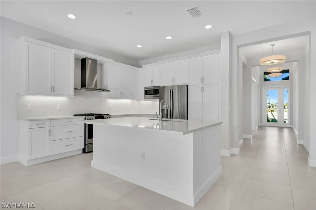 2440 Cambridge Way Naples FL 34112
