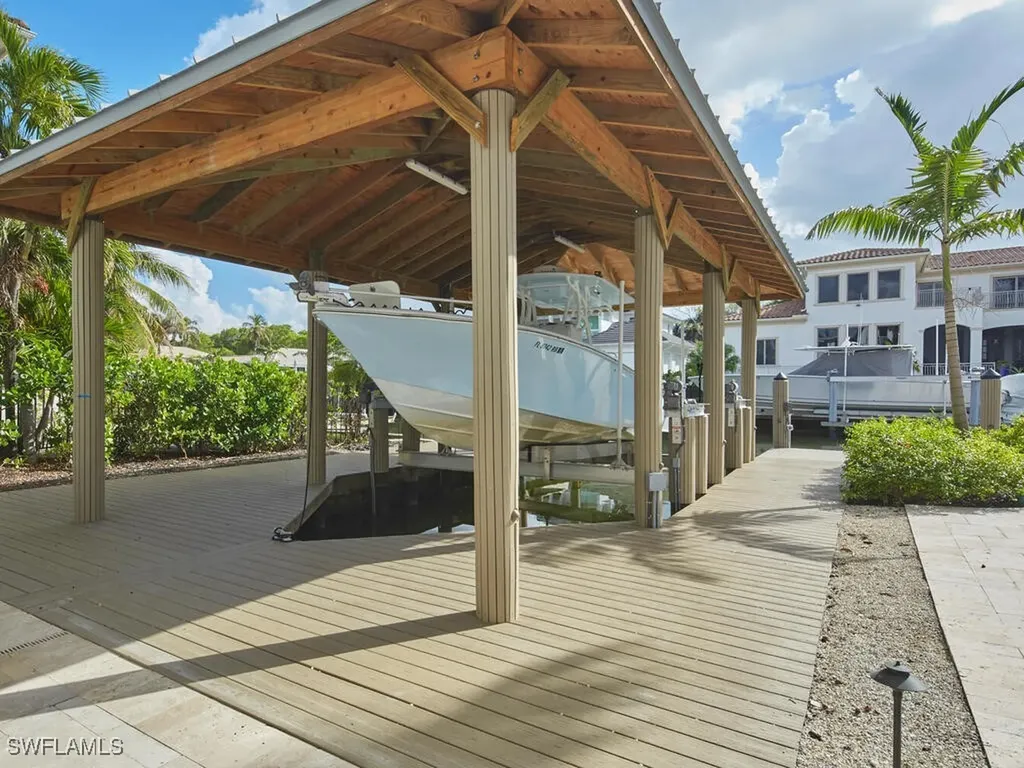 720 17th Avenue S Naples FL 34102