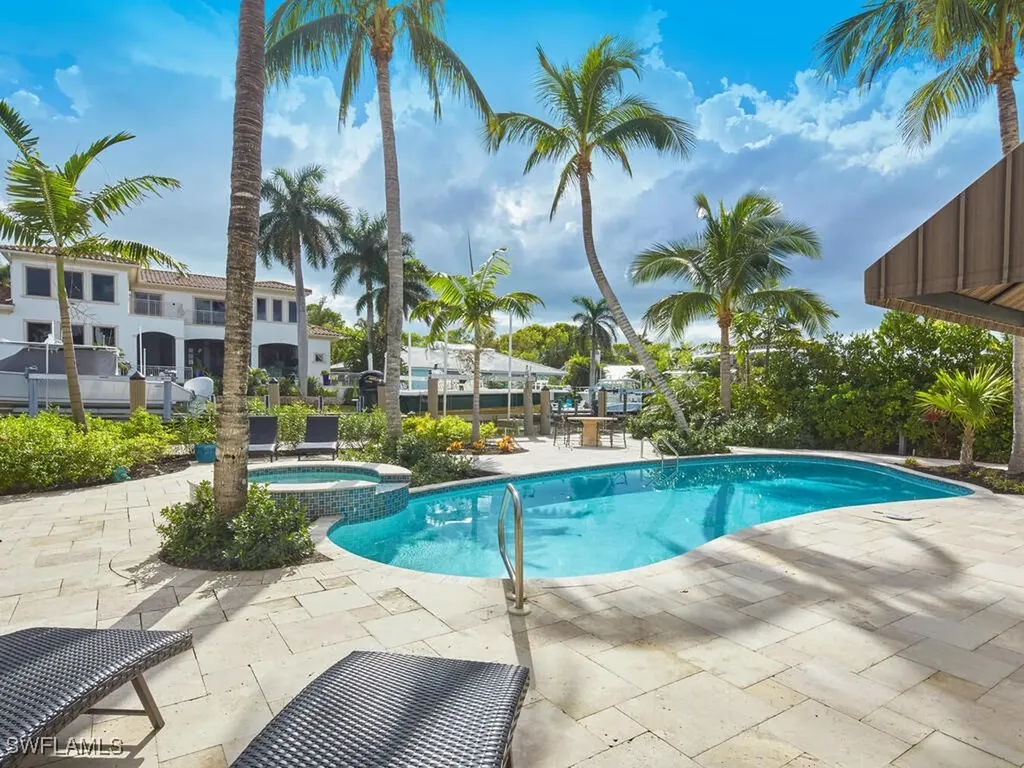 720 17th Avenue S Naples FL 34102