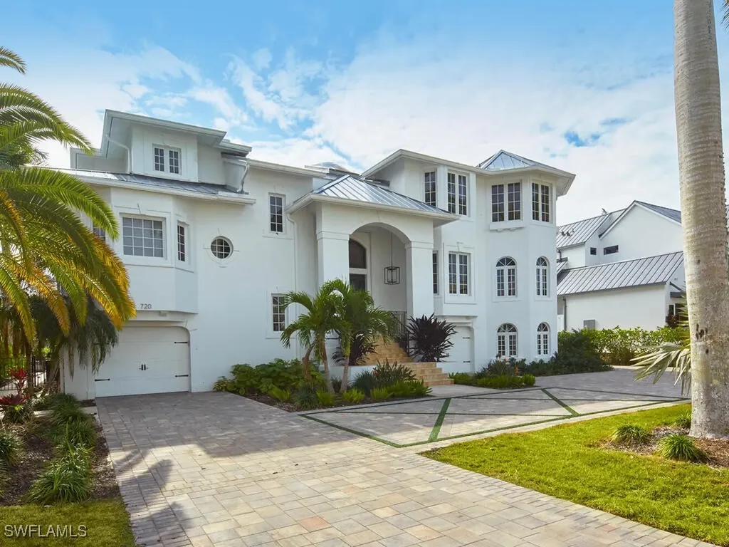 720 17th Avenue S Naples FL 34102