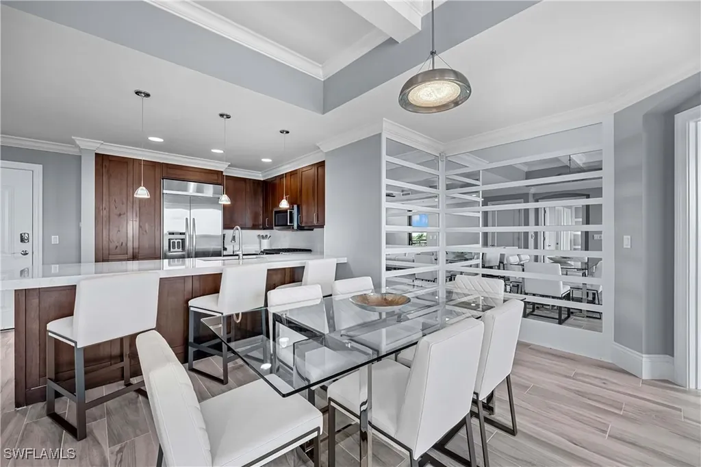 9115 Strada Place Naples FL 34108