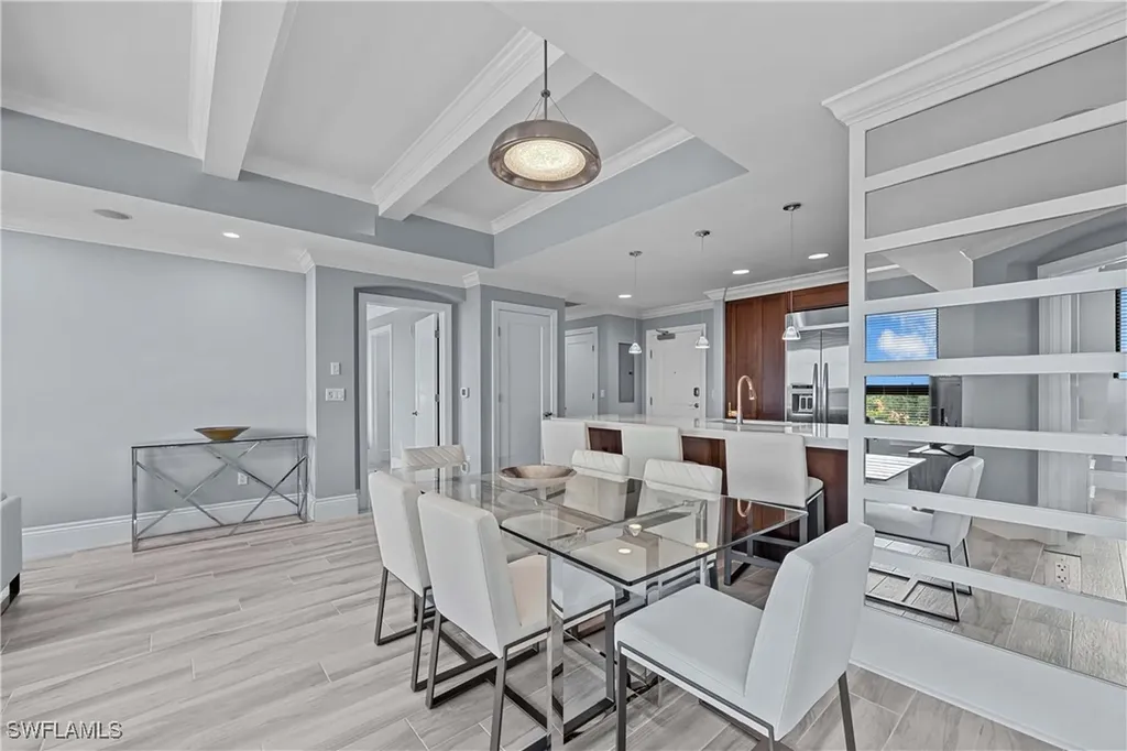 9115 Strada Place Naples FL 34108