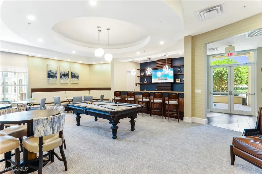 9115 Strada Place Naples FL 34108