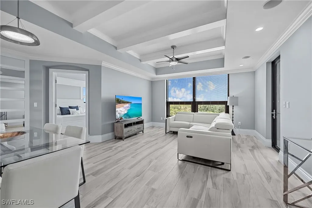9115 Strada Place Naples FL 34108
