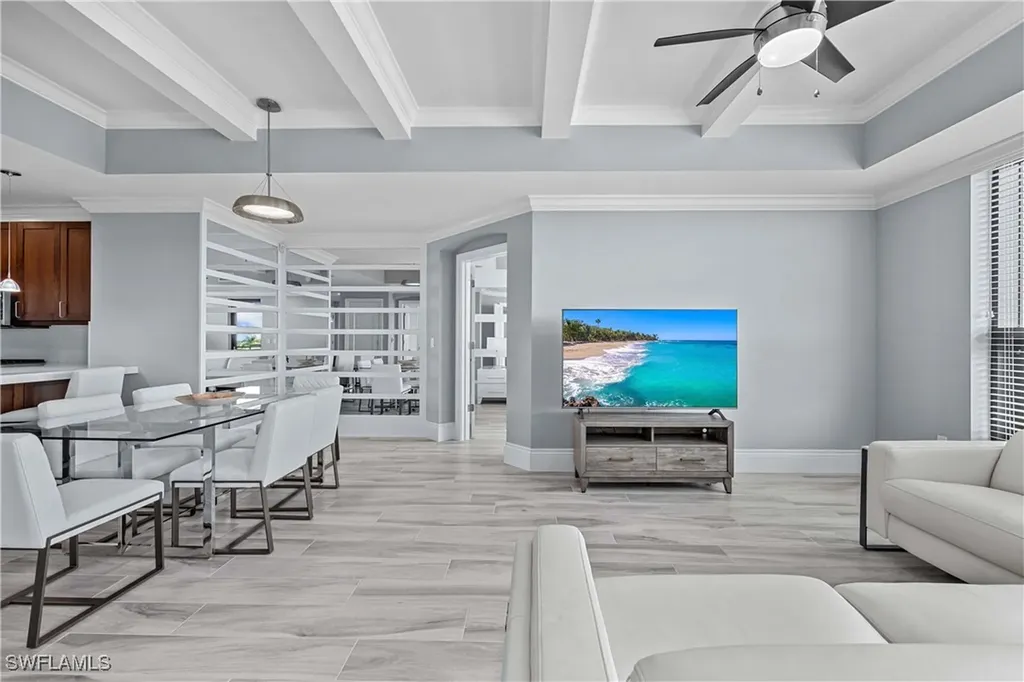 9115 Strada Place Naples FL 34108
