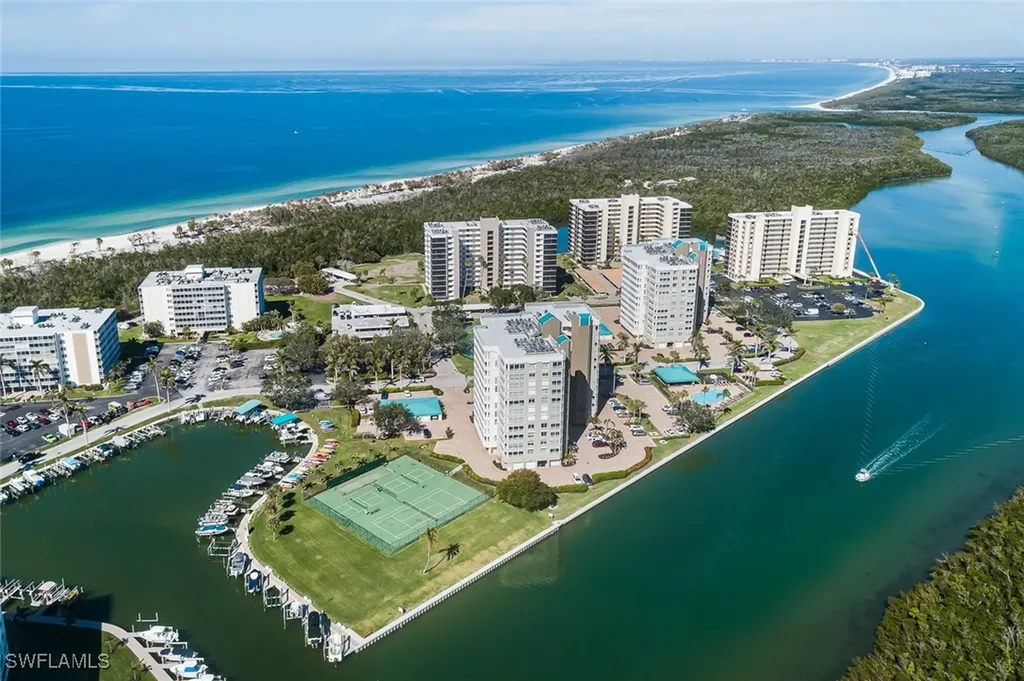 11 Bluebill Avenue Naples FL 34108