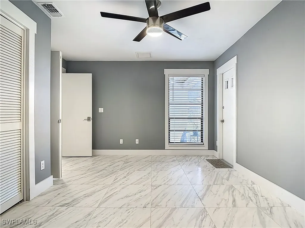 183 Round Key Circle Naples FL 34112