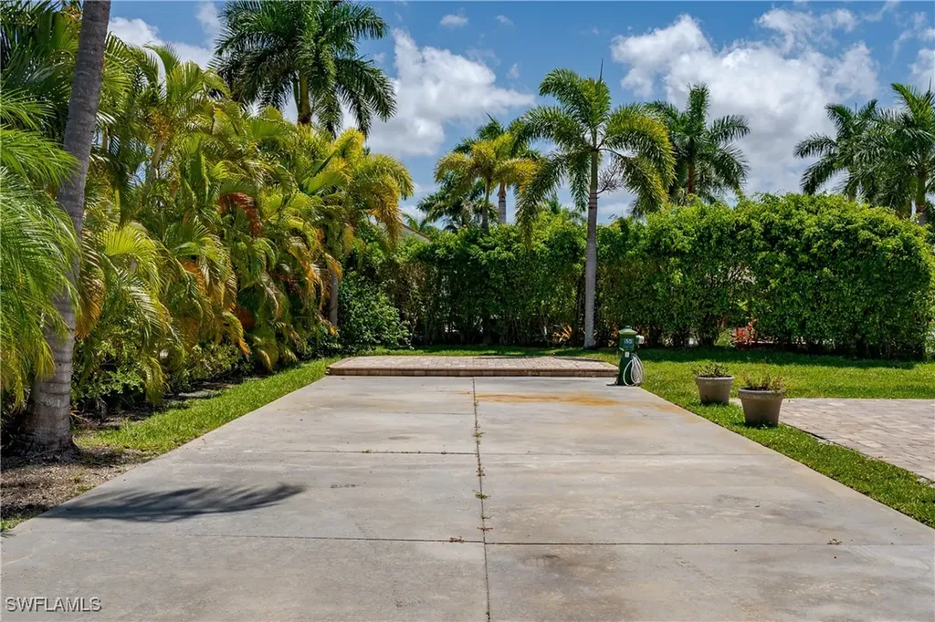 13430 Ladyfish Lane Naples FL 34114