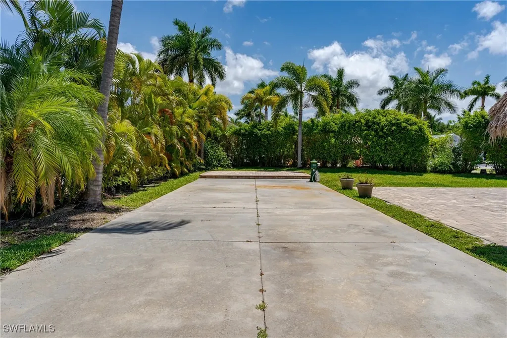 13430 Ladyfish Lane Naples FL 34114