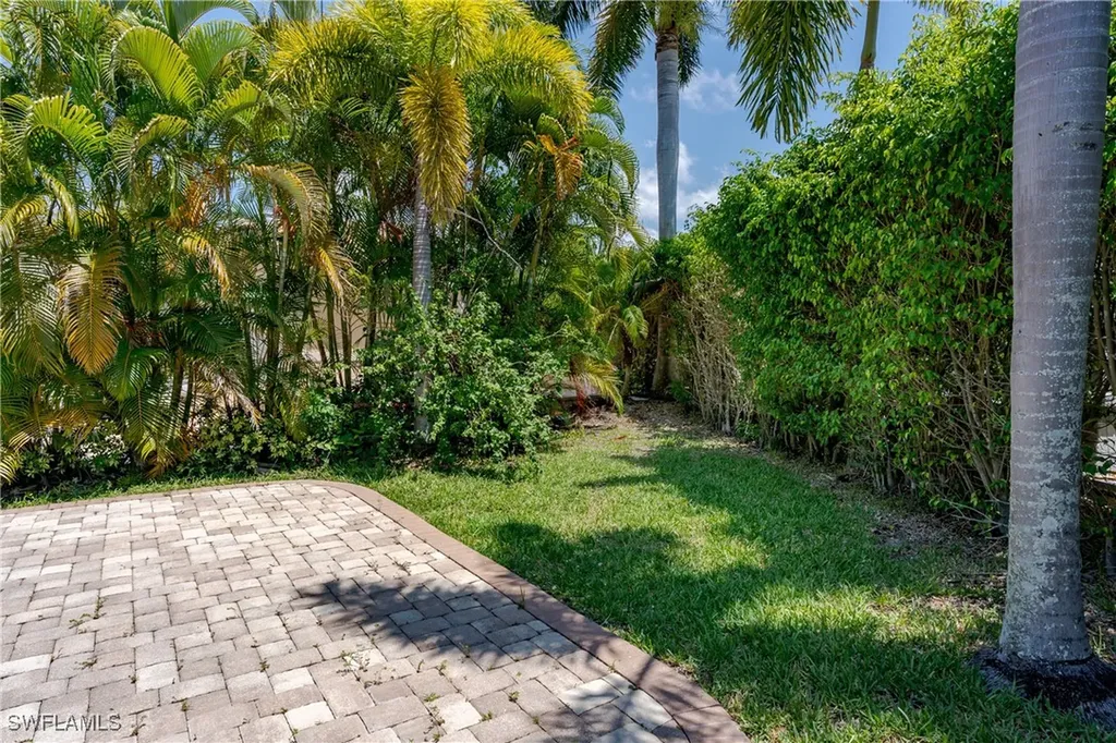 13430 Ladyfish Lane Naples FL 34114