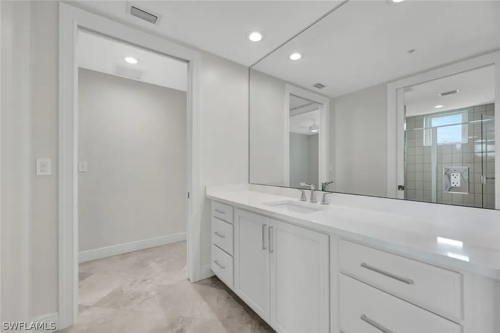 275 Indies Way Naples FL 34110