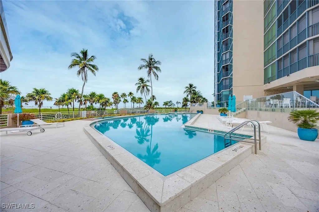 4651 Gulf Shore Boulevard N Naples FL 34103