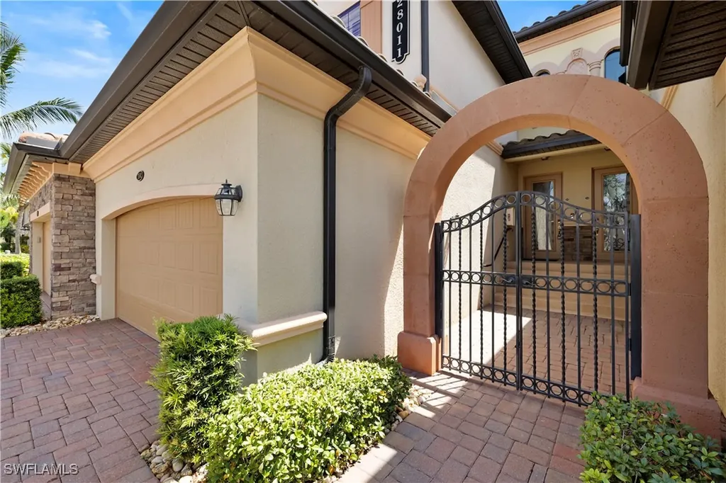 28011 Cookstown Court Bonita Springs FL 34135