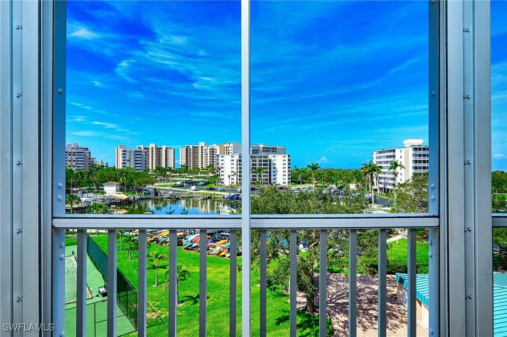 25 Bluebill Avenue Naples FL 34108